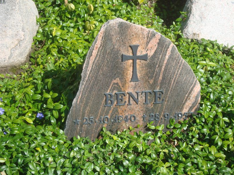 Bente.JPG