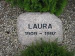 Laura.jpg